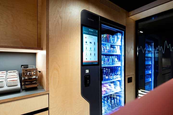 The Lubo - self check-in
