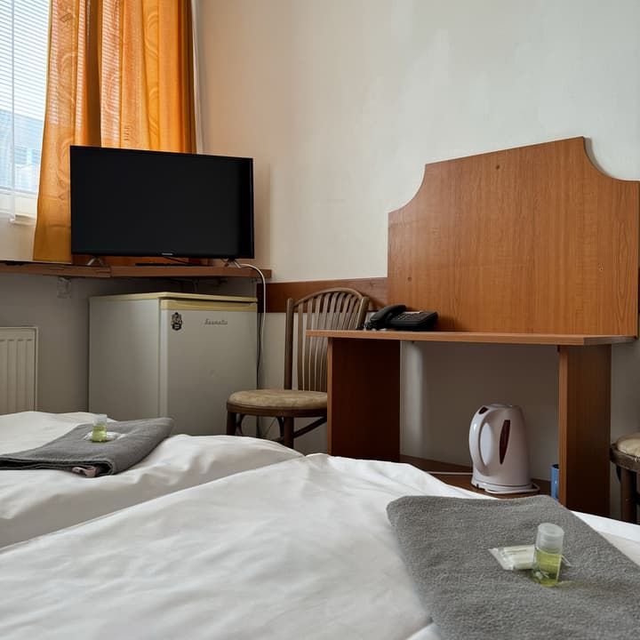 Hotel Avion