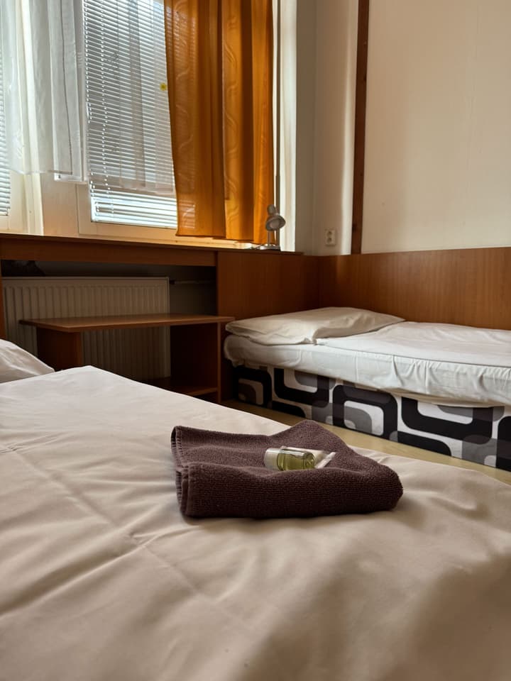 Hotel Avion