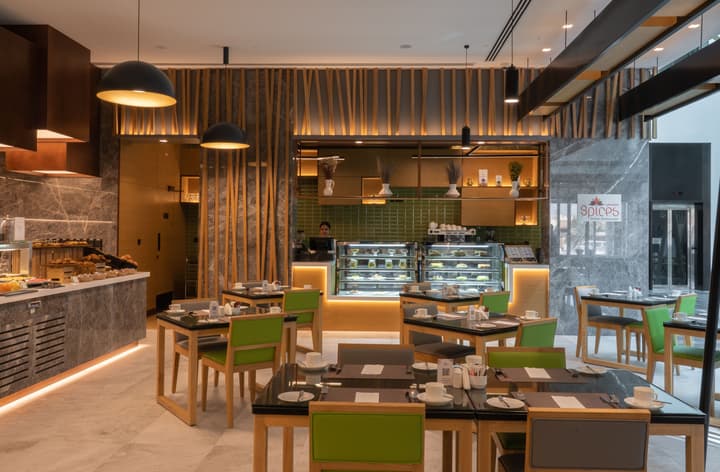 Al Khoory Courtyard Hotel