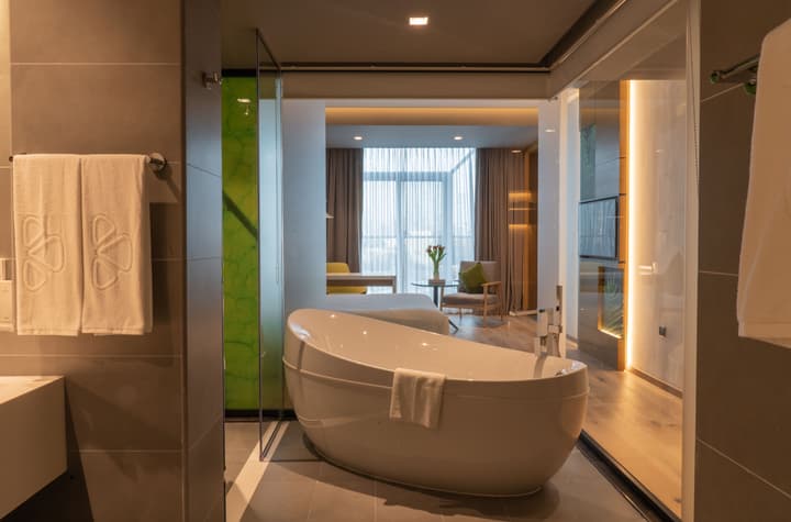 Al Khoory Courtyard Hotel