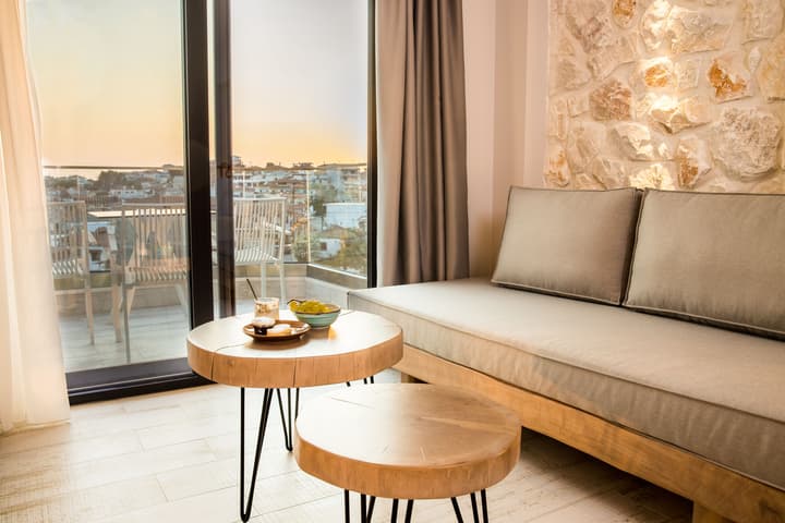 Kali Thea Suites