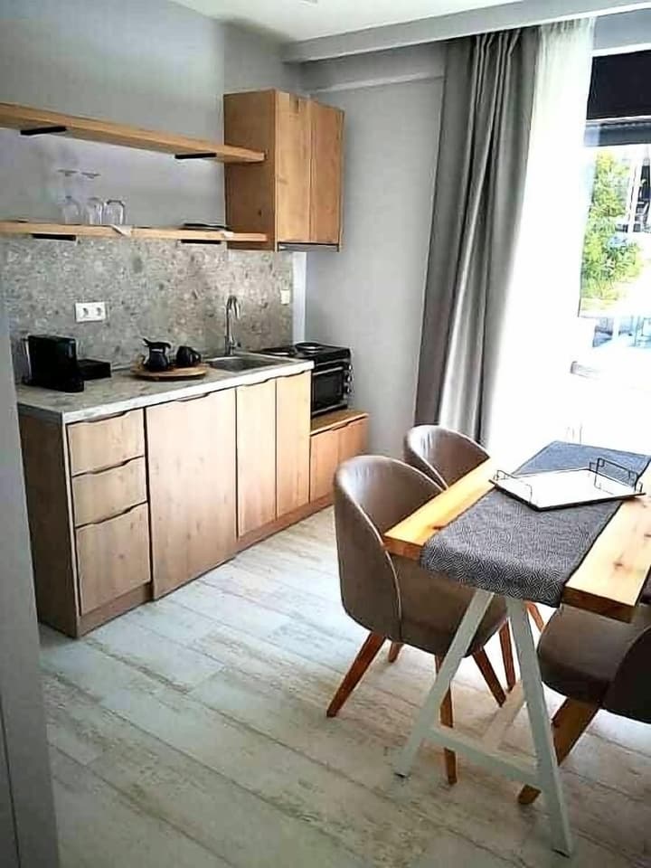 Kali Thea Suites