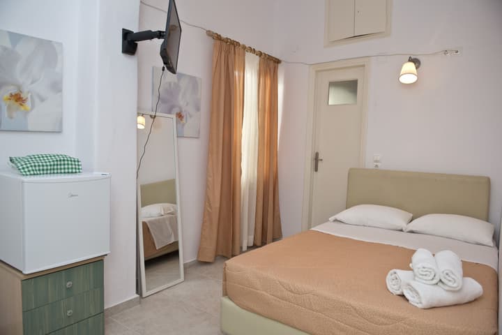 Karboni Hotel
