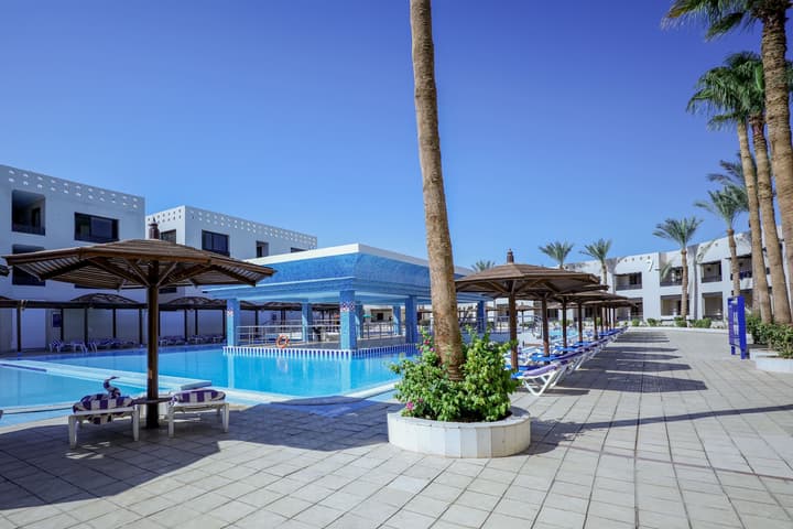 Blend Club Aqua Resort