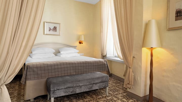 Rixwell Collection Savoy Boutique Hotel