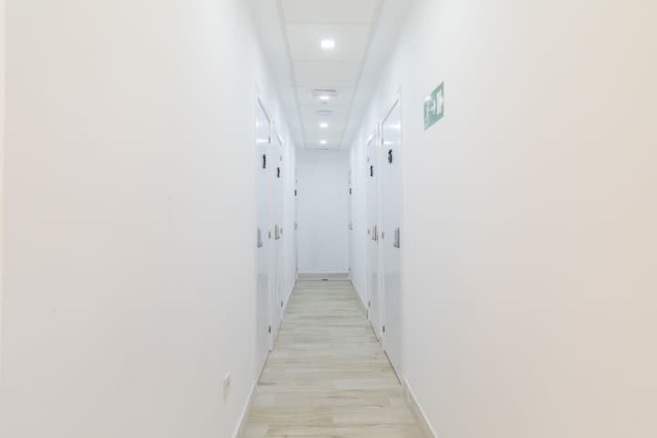 AYZ Silvela - Auto check-in property