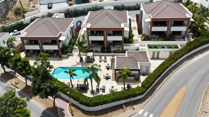 Xanadu Apartments at Blue Bay Golf & Beach Resort