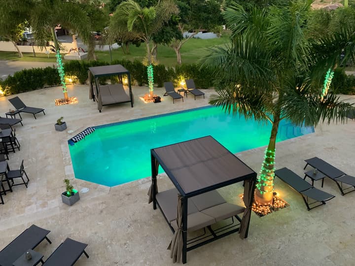 Xanadu Apartments at Blue Bay Golf & Beach Resort