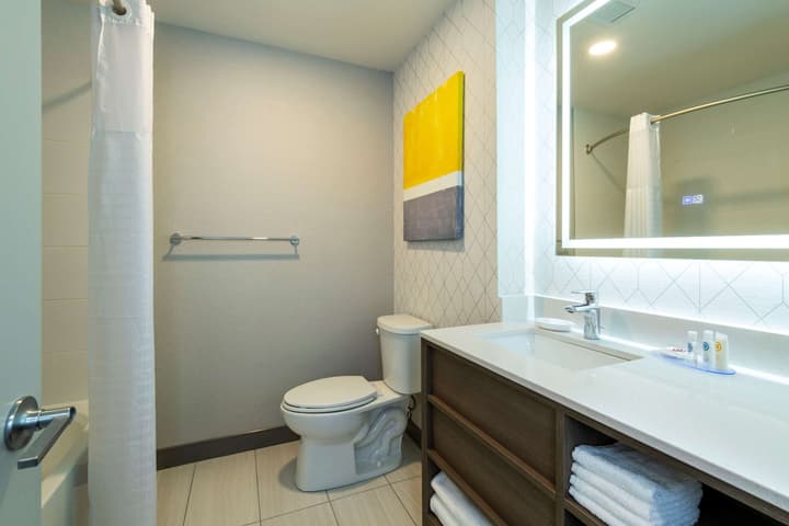 Comfort Inn and Suites