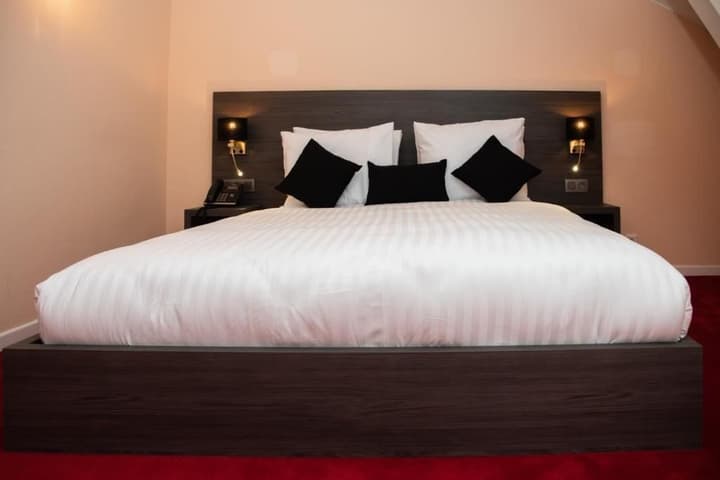 La Bourse Hotel