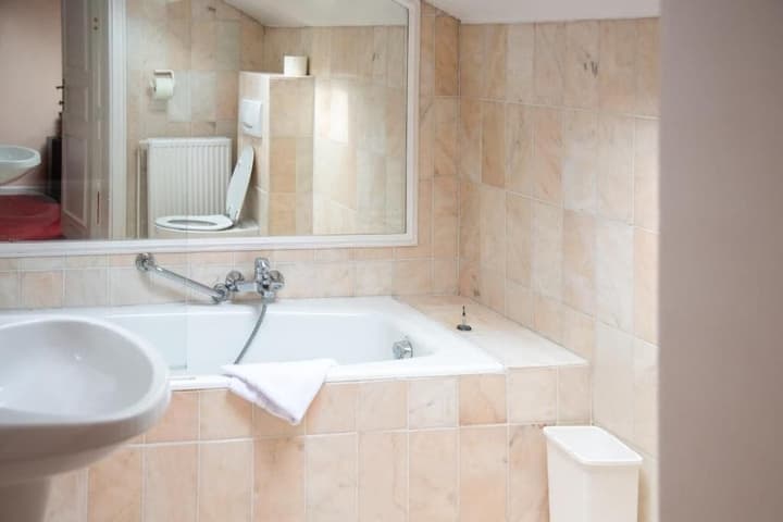 La Bourse Hotel