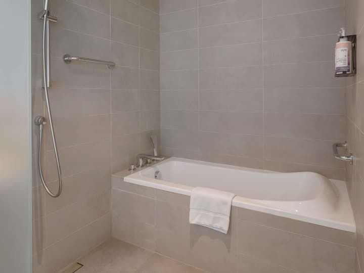 Mövenpick Resort Al Marjan Island