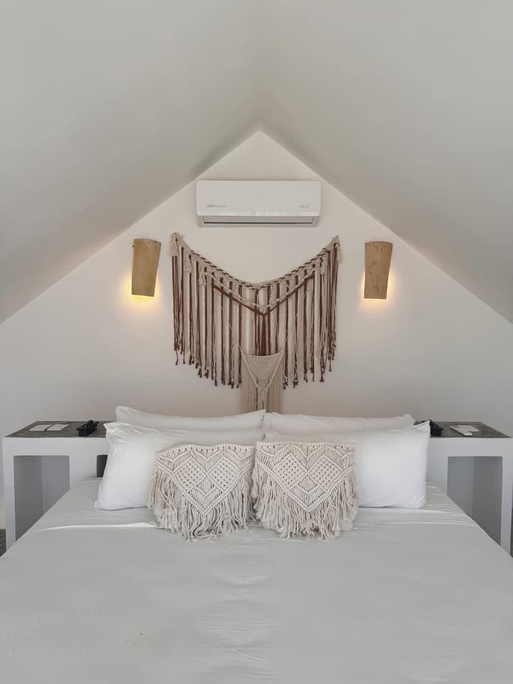 Punta Blanca | Beachfront Boutique Hotel