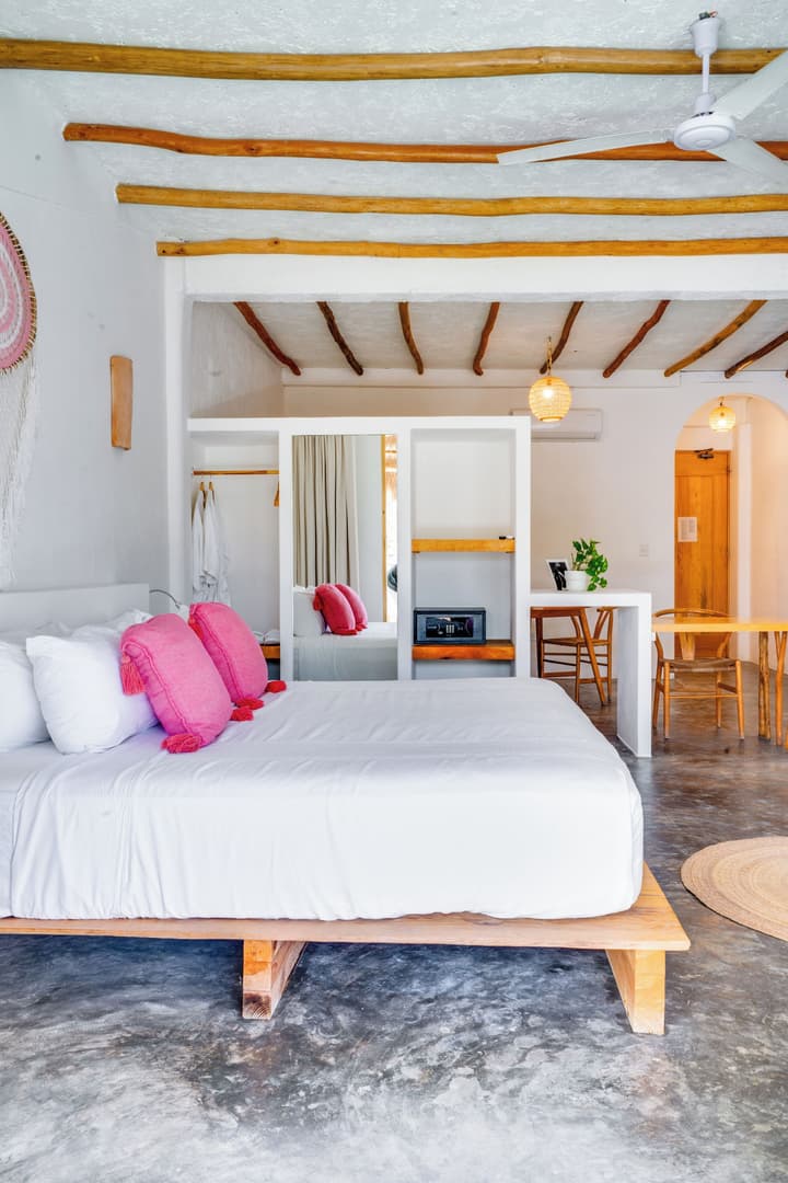 Punta Blanca | Beachfront Boutique Hotel