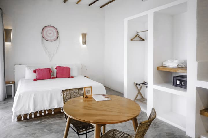 Punta Blanca | Beachfront Boutique Hotel