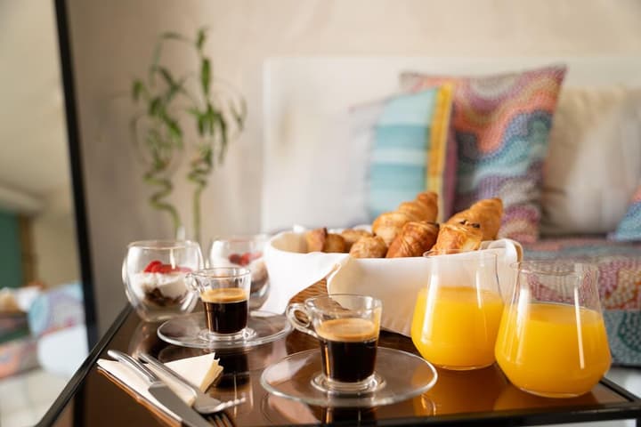 Saint Sin Suites