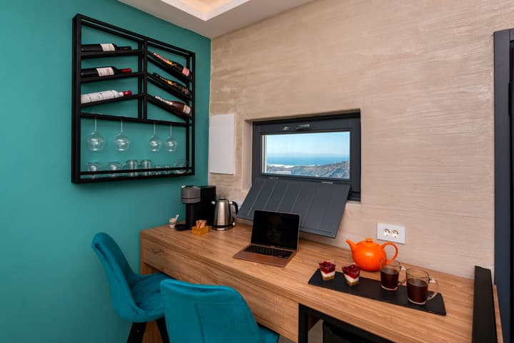 Saint Sin Suites
