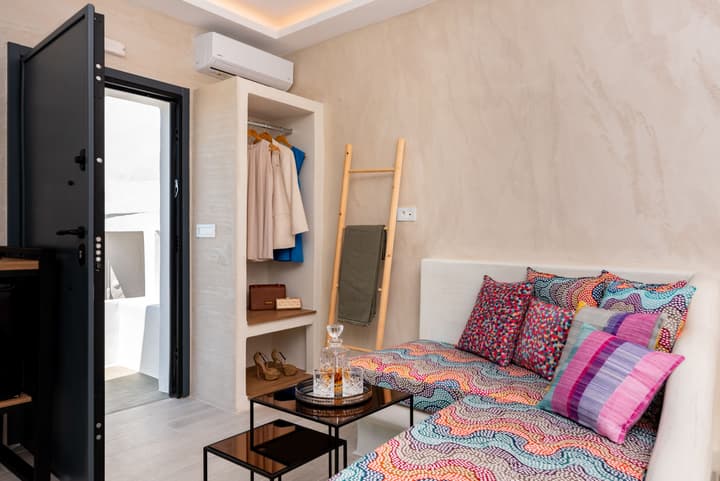 Saint Sin Suites