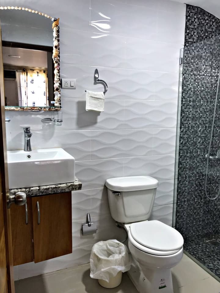 Fully Equipped New 2br Apt-dt2mins To The Beach