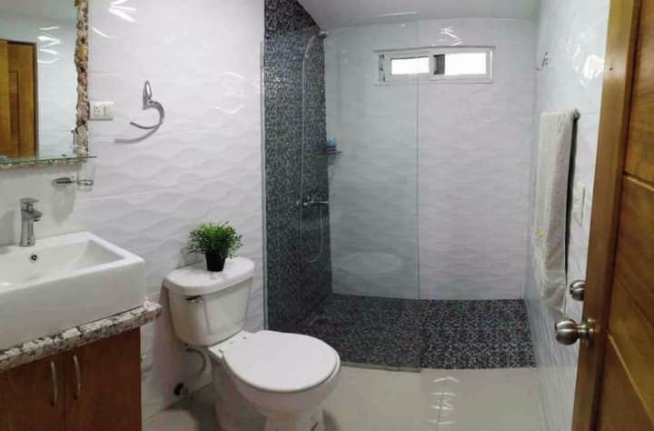 Fully Equipped New 2br Apt-dt2mins To The Beach