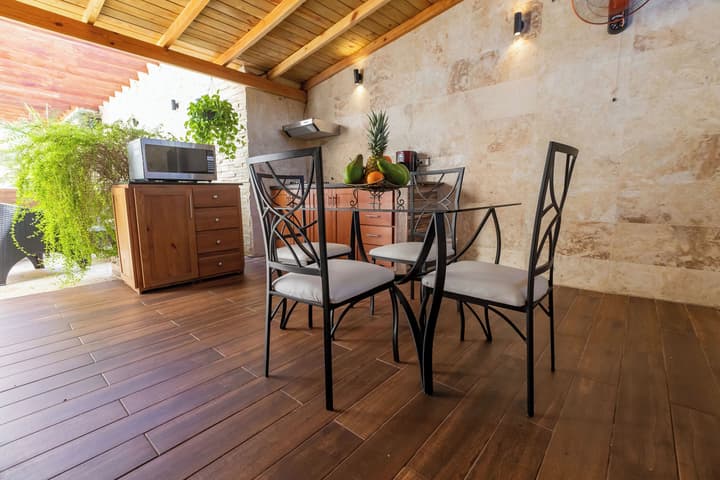 Room-nice 1br-1bt With Common Picuzzi