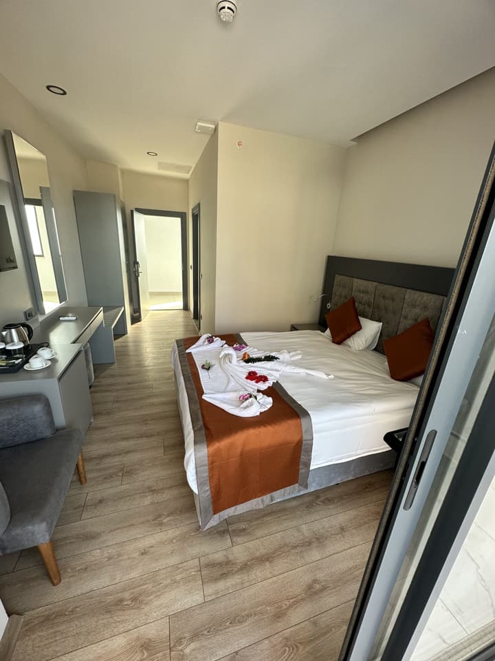 Side Golden Rock Hotel 16+ Adults Only