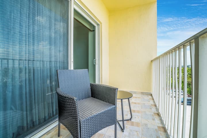 South River Suites