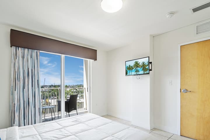 South River Suites