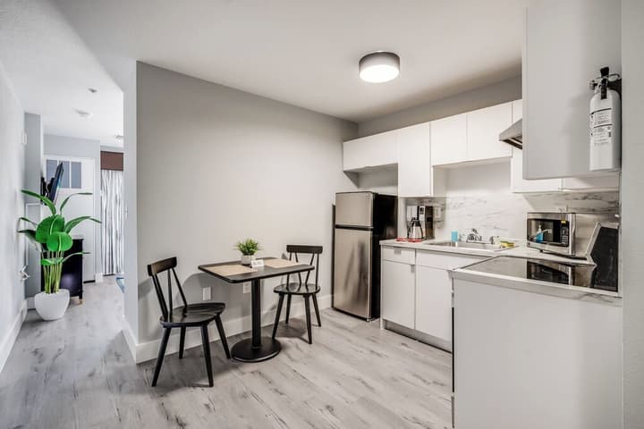 South River Suites