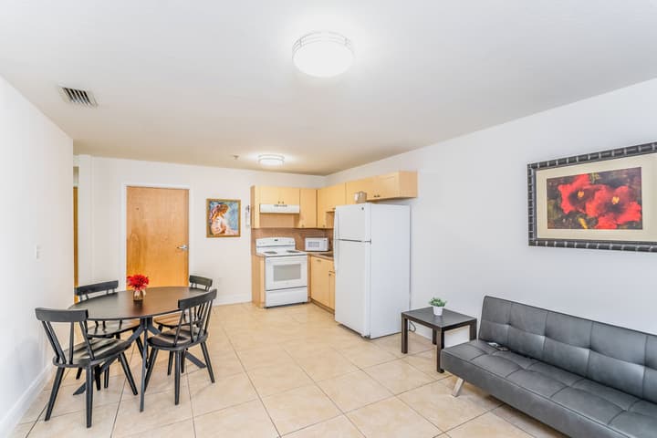 South River Suites