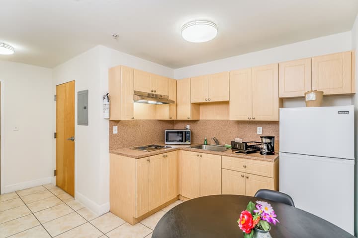 South River Suites