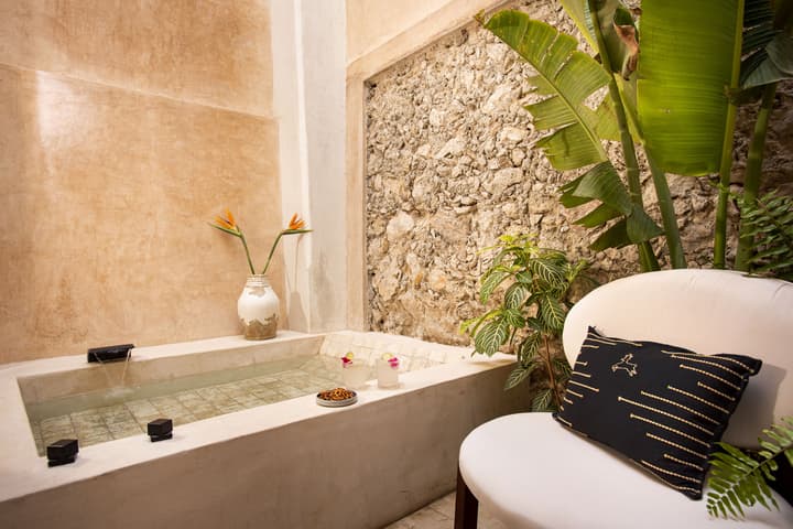 CIGNO Ermita Hotel Boutique