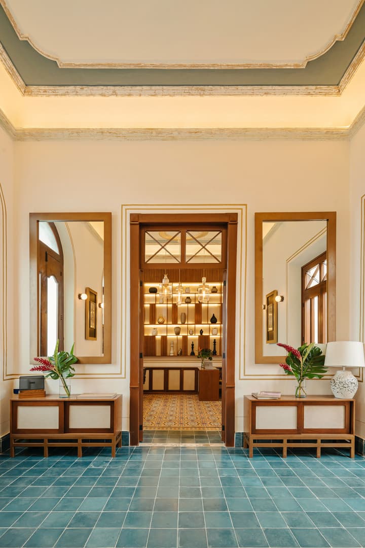 CIGNO Ermita Hotel Boutique