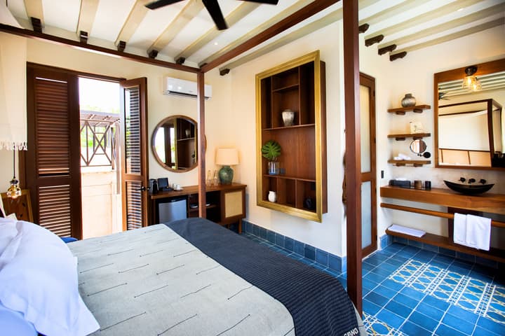 CIGNO Ermita Hotel Boutique
