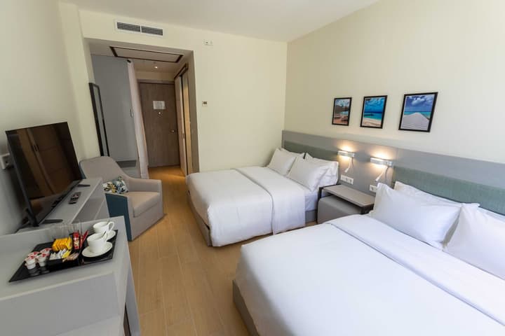 Elements Hotel & Shops