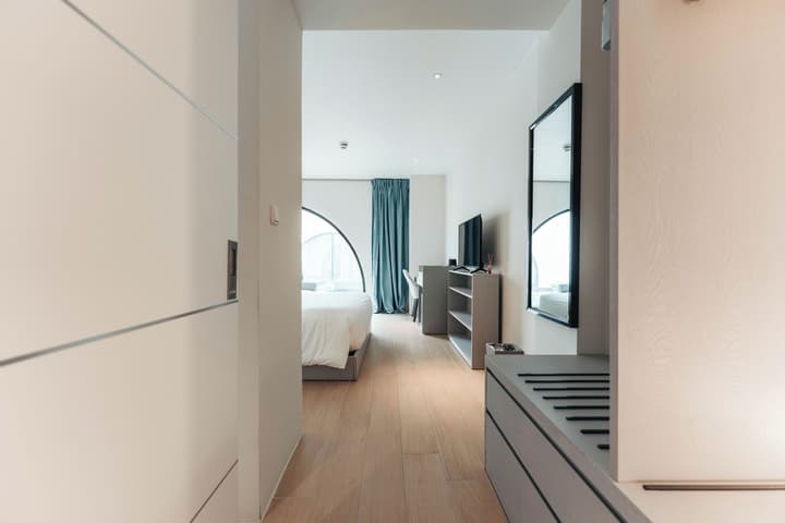 Elements Hotel & Shops