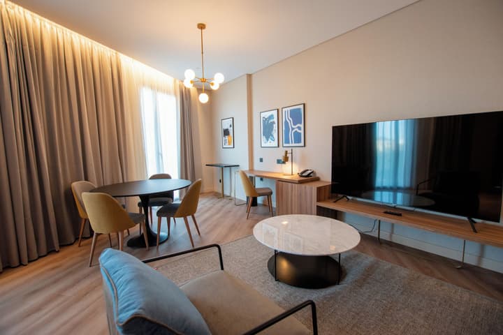 Hotel Giralda Center