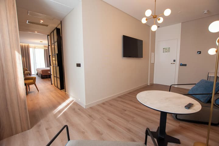 Hotel Giralda Center