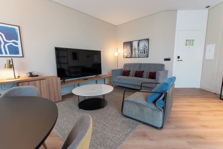 Hotel Giralda Center
