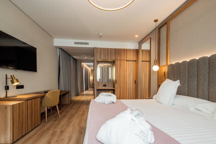 Hotel Giralda Center