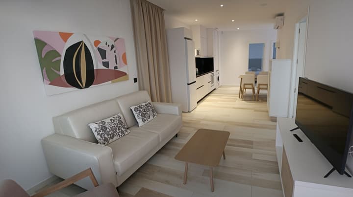 Azahar Beach Apartments