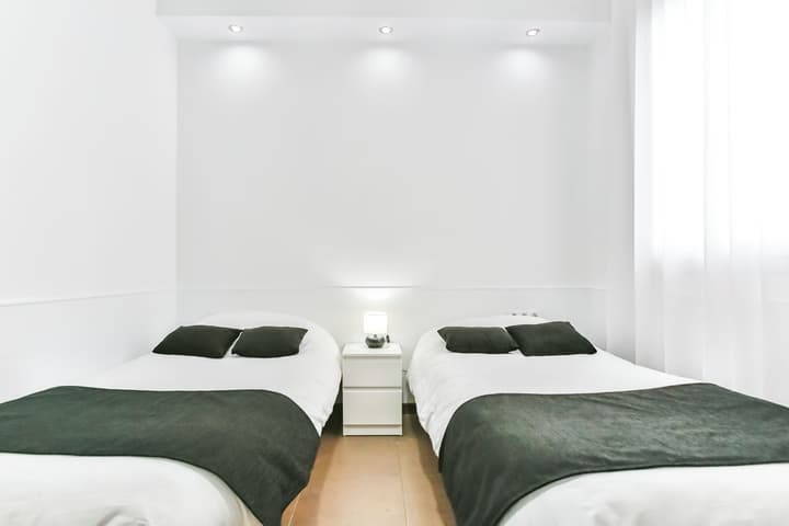 Laramond Barcelona Rooms