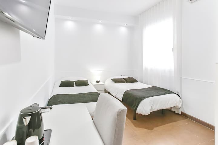 Laramond Barcelona Rooms