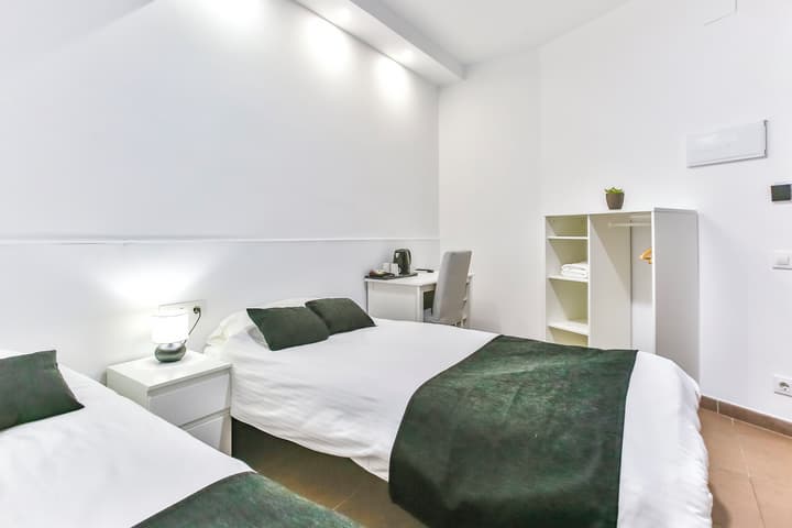Laramond Barcelona Rooms