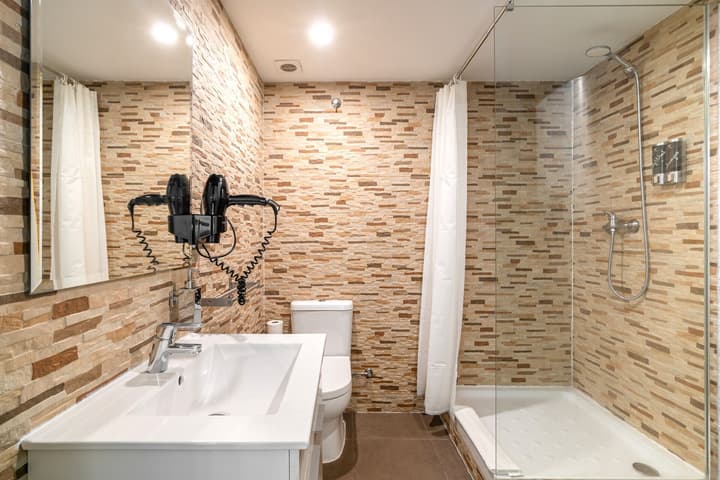 Laramond Barcelona Rooms