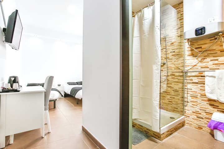 Laramond Barcelona Rooms