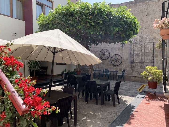 Los Tambos - Colonial