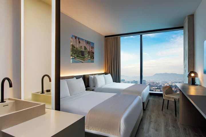 AC Hotel Downtown Los Angeles, a Marriott Hotel