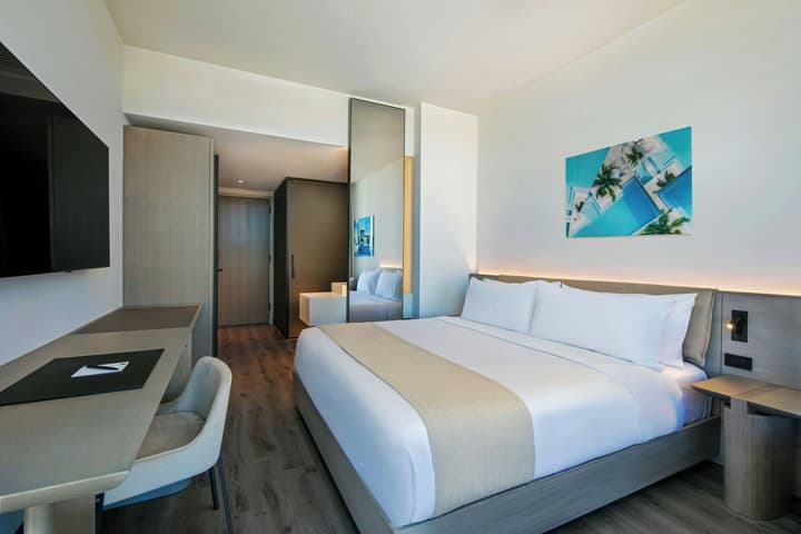 AC Hotel Downtown Los Angeles, a Marriott Hotel